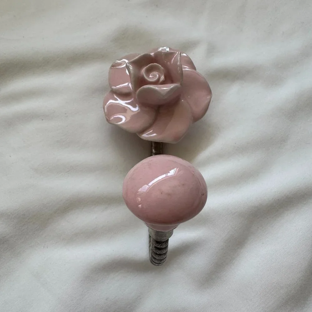 EUC, Anthropologie Floral Ceramic Wall Hook, Light Dusty Pink / Silver, One Size